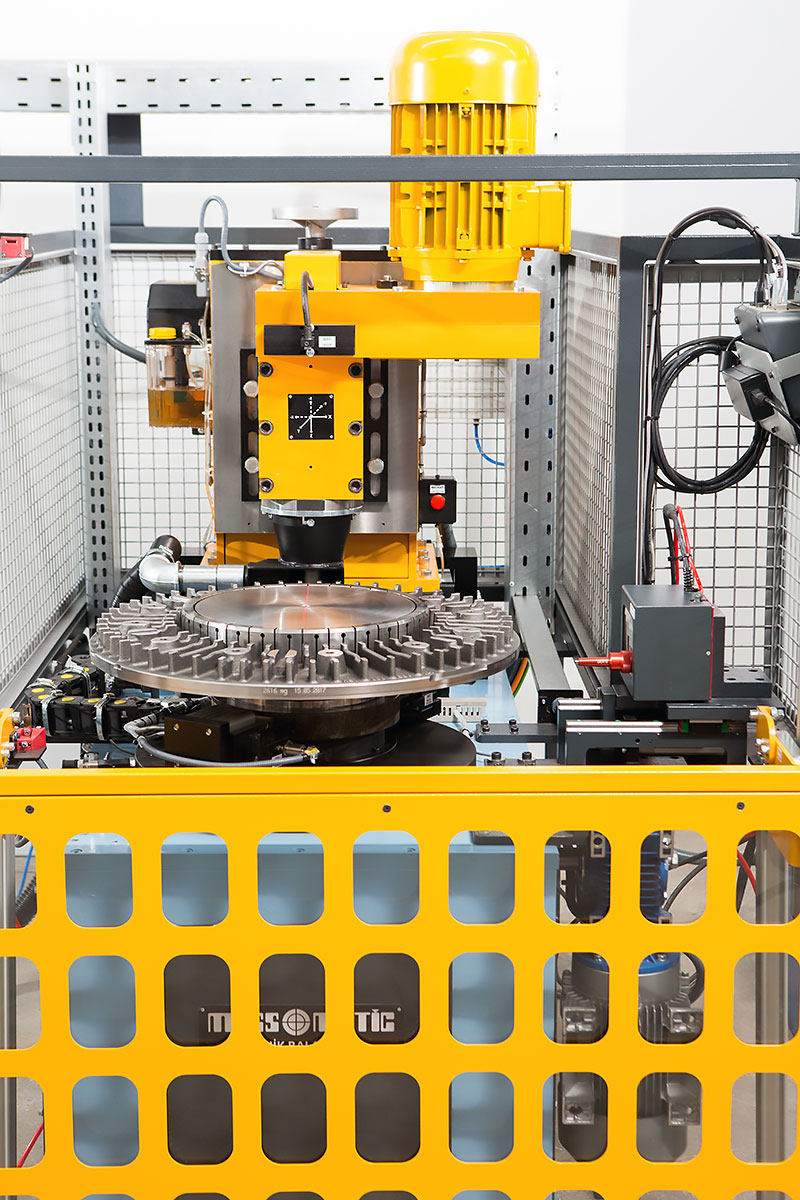 Automatic Brake Disc Balancing Machine MessMatic